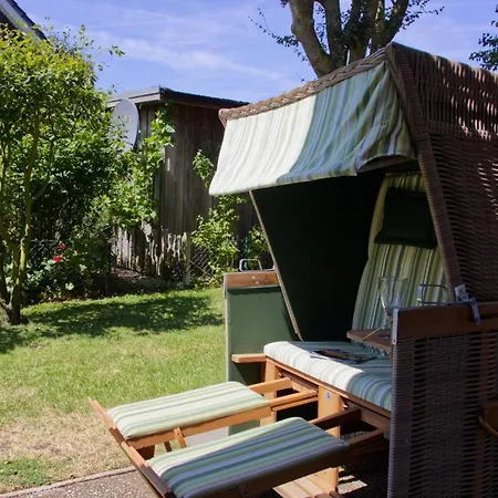 Inselblume 15 - Mit Garten, In Absoluter Ruhe Neue Tiefe Fehmarn